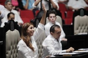Marybel Villegas USO HORARIO