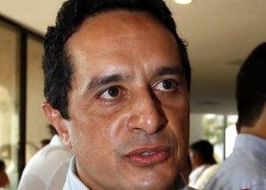 Carlos Joaquín González